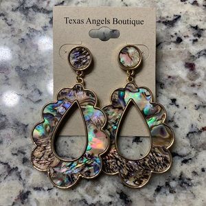 Texas Angels Boutique brand new earrings